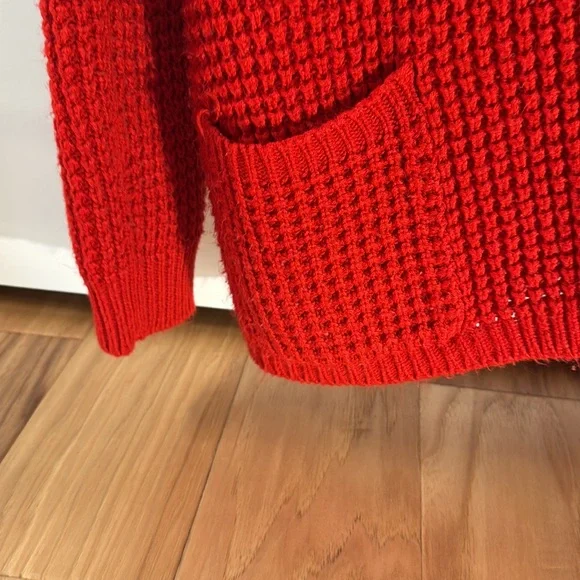 Merona Long Sleeve Sweater. Oversized. Large. Red - Picture 3 of 6